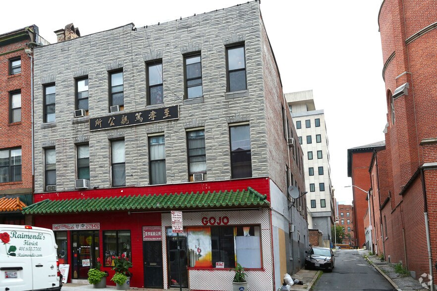 More Photos Of 317-319 Park Ave, Baltimore Storefront Retail Residential For Sale