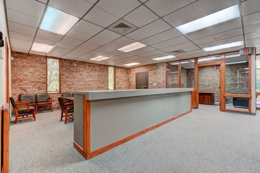 More Photos Of 3311 Burlington Rd, Greensboro Office For Sale