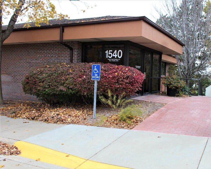More Photos Of 1540 S 70th St, Lincoln Medical For Lease