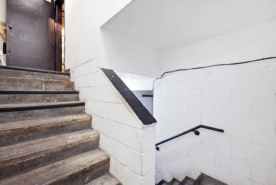 More Photos Of 8775 N 107th St, Milwaukee Restaurant For Sale