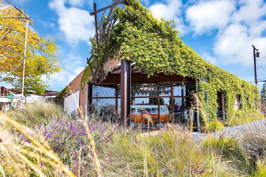 More Photos Of 2930 Bristol St, Costa Mesa Unknown For Lease