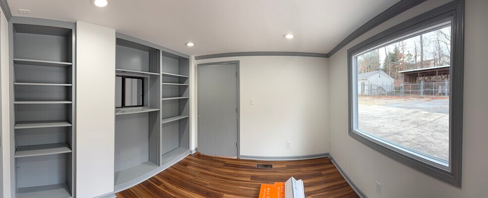 More Photos Of 2719 Huff Dr, Lawrenceville Office For Lease