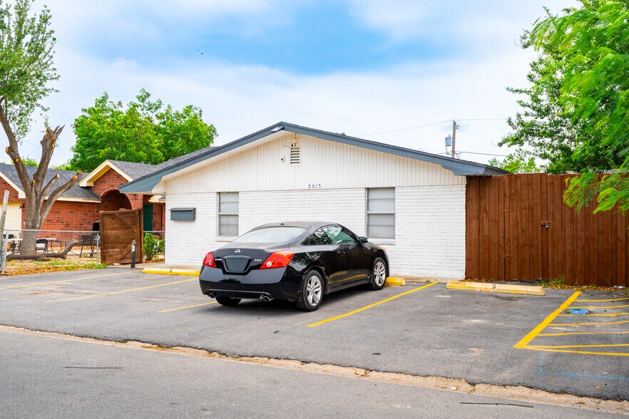 More Photos Of 2513 Beaumont Ave, McAllen Apartments For Sale