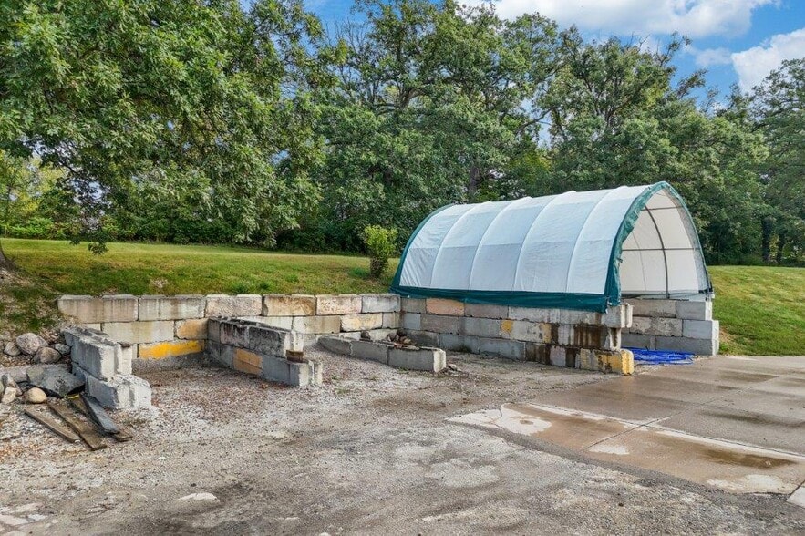 More Photos Of 28767 360th St, Booneville Warehouse For Sale