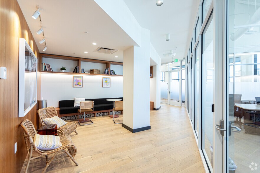 More Photos Of 250 E 200 S, Salt Lake City Coworking Space