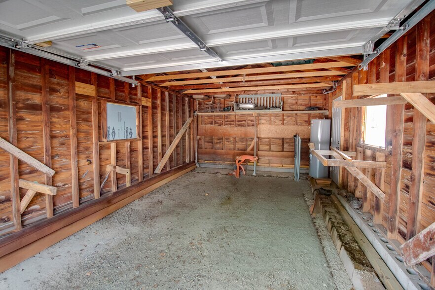 More Photos Of 27161 State Highway 3, Godfrey General Retail For Lease