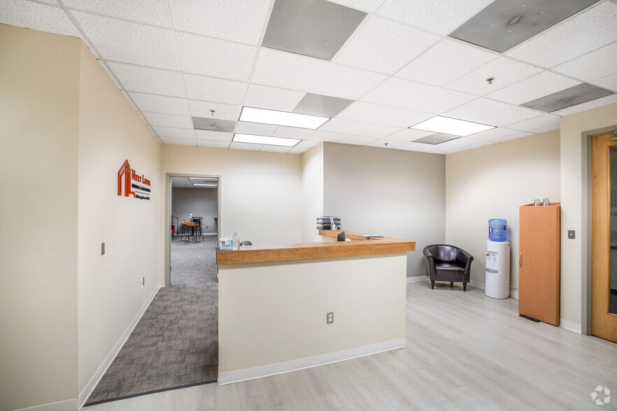 More Photos Of 40 W Gude Dr, Rockville Office For Sale