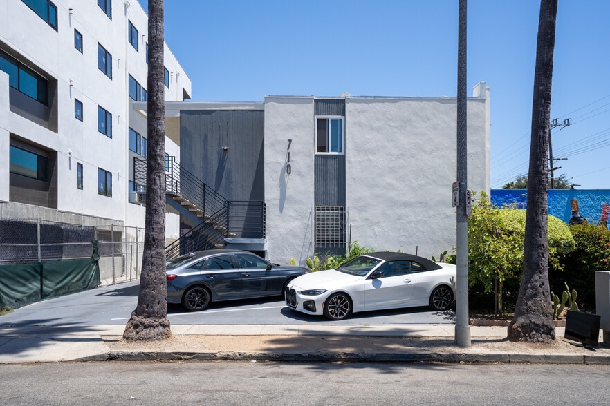 More Photos Of 710 N Hudson Ave, Los Angeles Multifamily For Sale