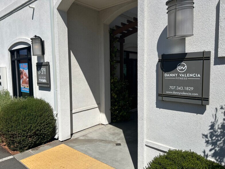 More Photos Of 18590-18594 Sonoma Hwy, Sonoma Storefront Retail Residential For Sale