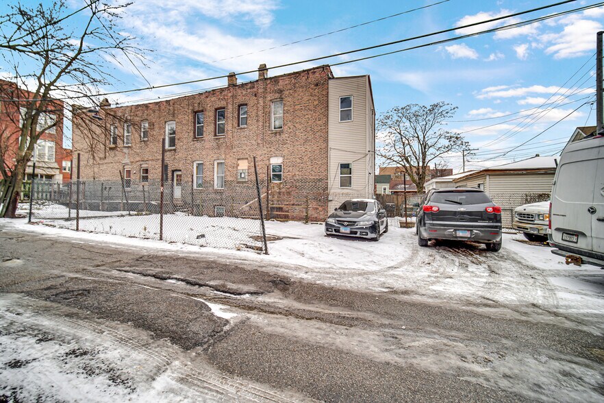 More Photos Of 2116 S California Ave, Chicago Auto Repair For Sale