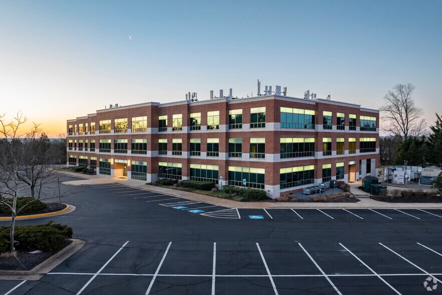 More Photos Of 21335 Signal Hill Plaza, Sterling Office For Sale