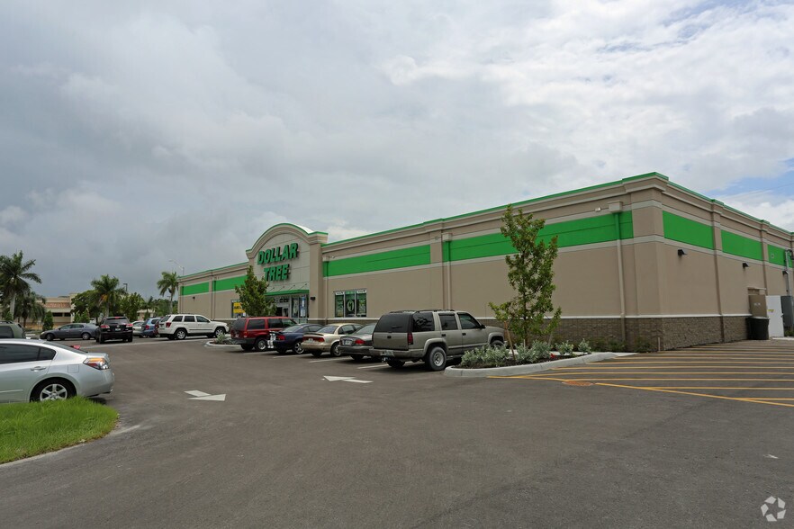 More Photos Of 4235 Palm Beach Blvd, Fort Myers Freestanding For Sale