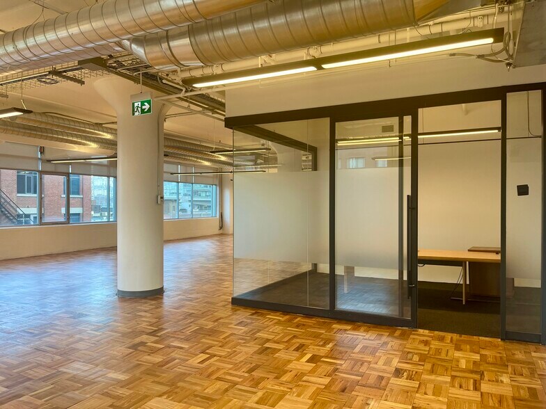 More Photos Of 119 Spadina Ave, Toronto Loft Creative Space For Lease