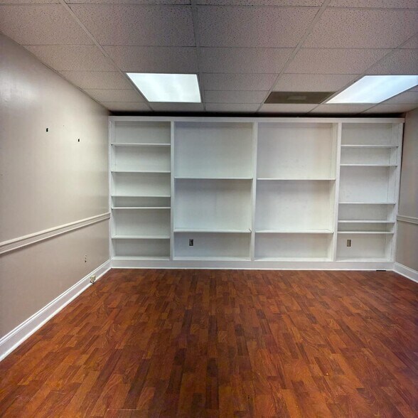More Photos Of 457 Columbia Industrial Blvd, Evans Self Storage For Lease