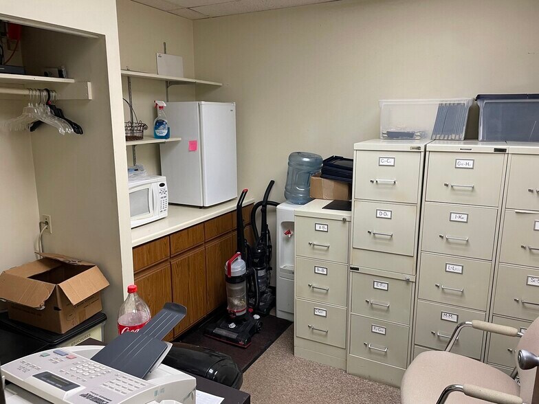 More Photos Of 9999 W Roosevelt Rd, Westchester Office For Sale