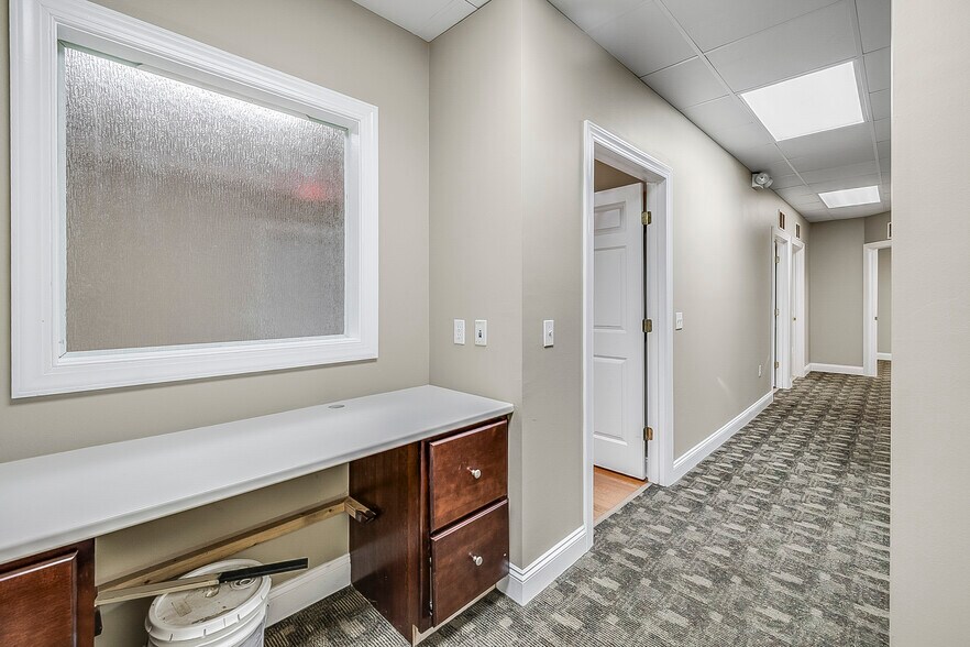 More Photos Of 2104 Delta Way, Tallahassee Office For Sale