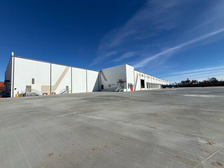 More Photos Of 115 Parkway Dr, Rincon Unknown For Lease