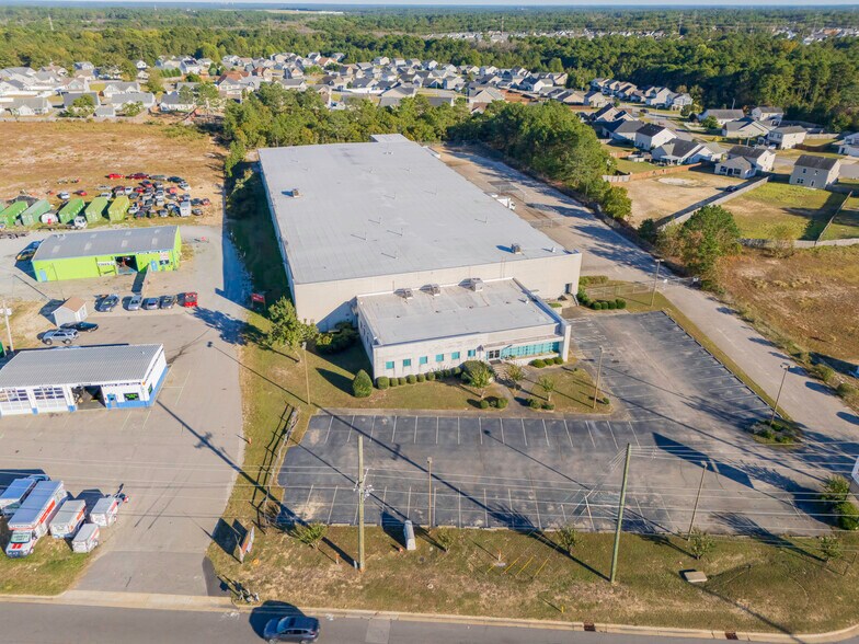 More Photos Of 3641 Legion Rd, Hope Mills Warehouse For Lease