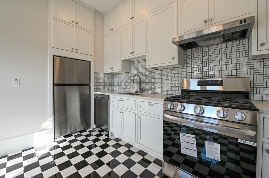 More Photos Of 811 Stuart St, Houston Loft Creative Space For Lease