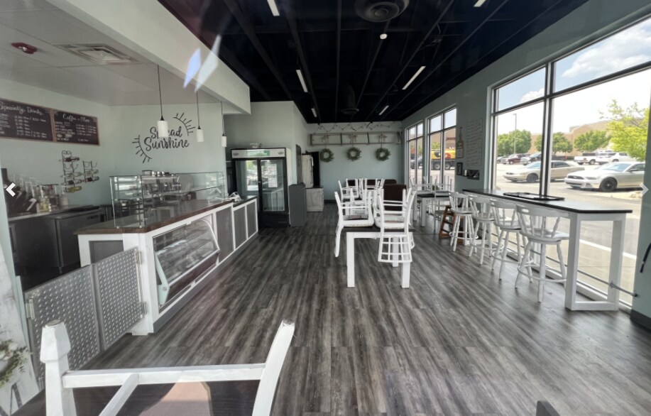 More Photos Of 7705-7709 S Walker Ave, Oklahoma City Storefront For Lease