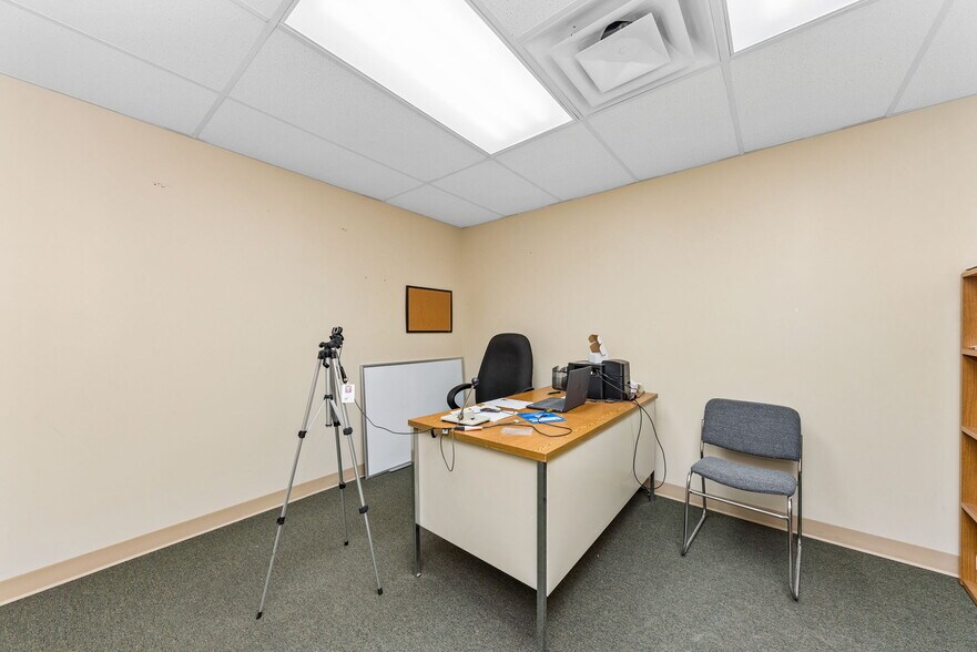 More Photos Of 675 W Plane St, Bethel Freestanding For Sale