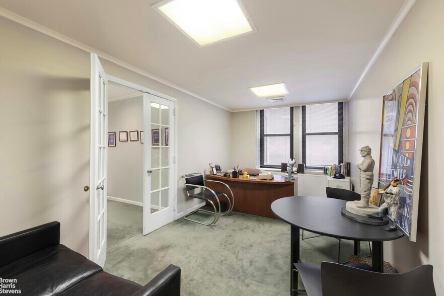 More Photos Of 888 Park Ave, New York Multifamily For Sale