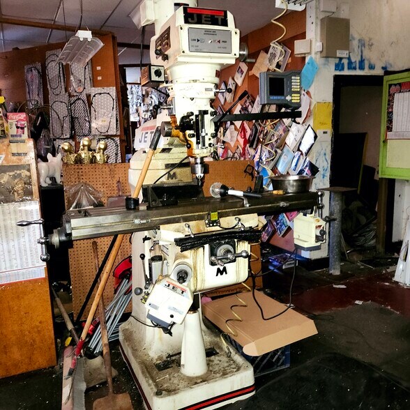 More Photos Of 511 3rd St, Rodeo Storefront Retail Residential For Sale