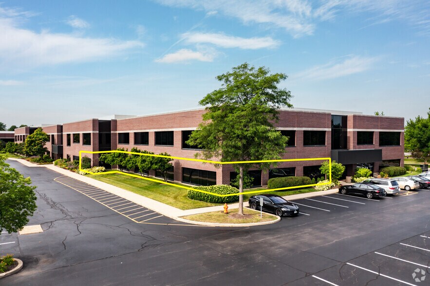 More Photos Of 1730 Park St, Naperville Office For Sale