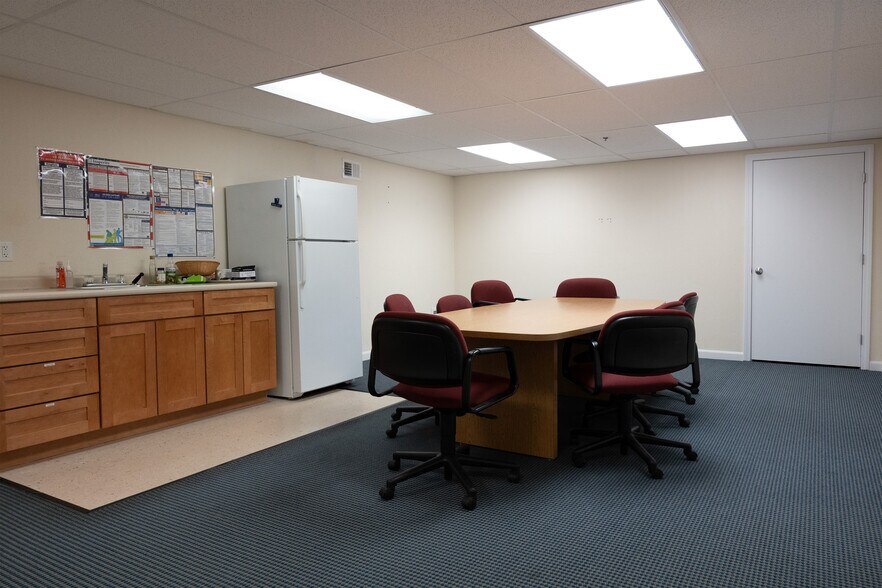 More Photos Of 7 Christy Dr, Brockton Office Residential For Sale