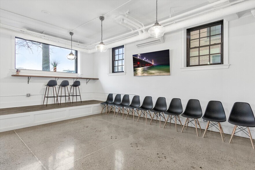 More Photos Of 4401-4417 2nd Ave, Detroit Apartments For Lease