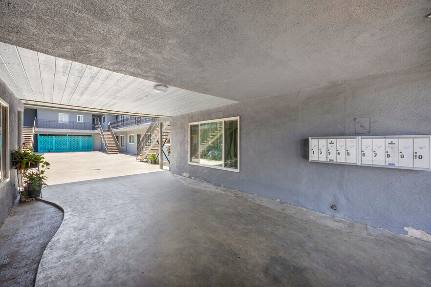 More Photos Of 1212 W 107th St, Los Angeles Apartments For Sale