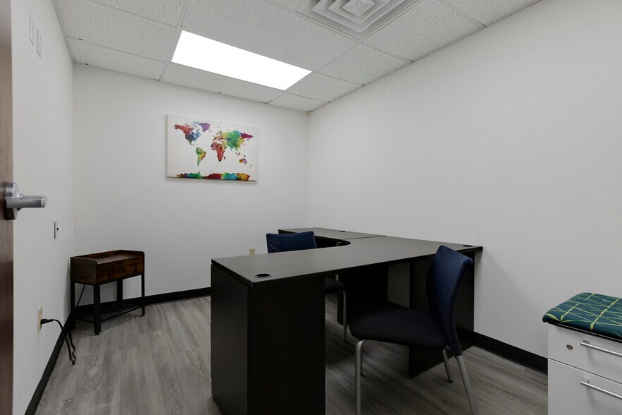 More Photos Of 7501-7509 Murdoch Ave, Saint Louis Coworking Space