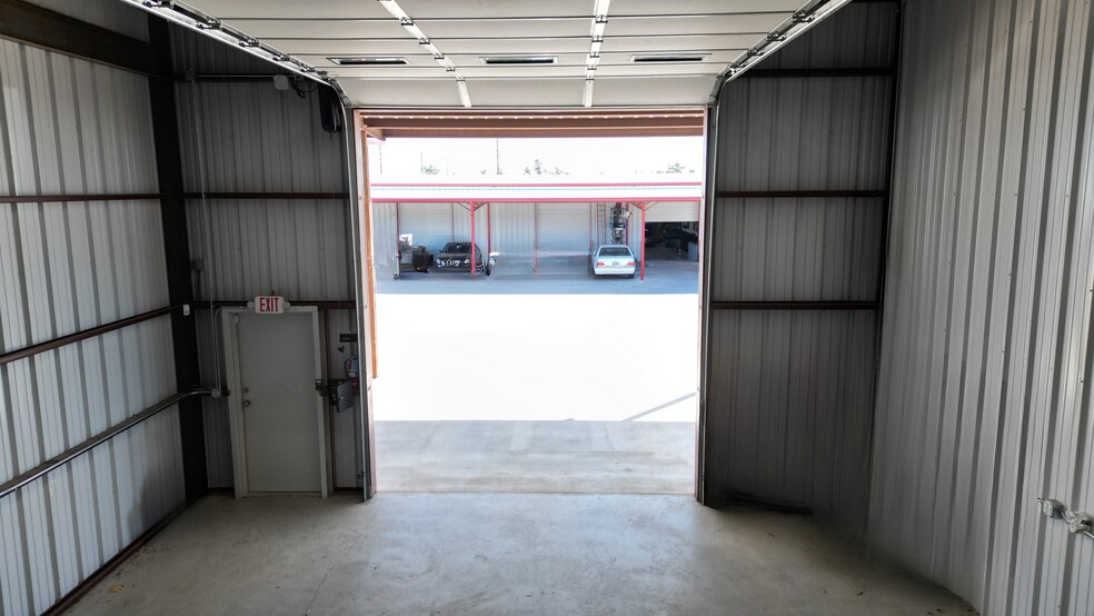 More Photos Of 941 US-183 Hwy, Liberty Hill Unknown For Lease