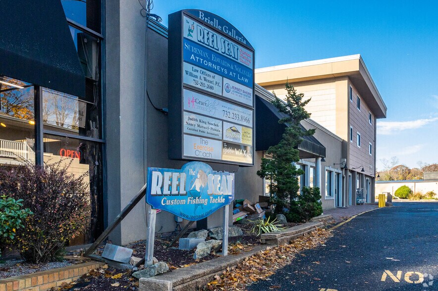 More Photos Of 707 Union Ave, Brielle Storefront Retail Office For Lease
