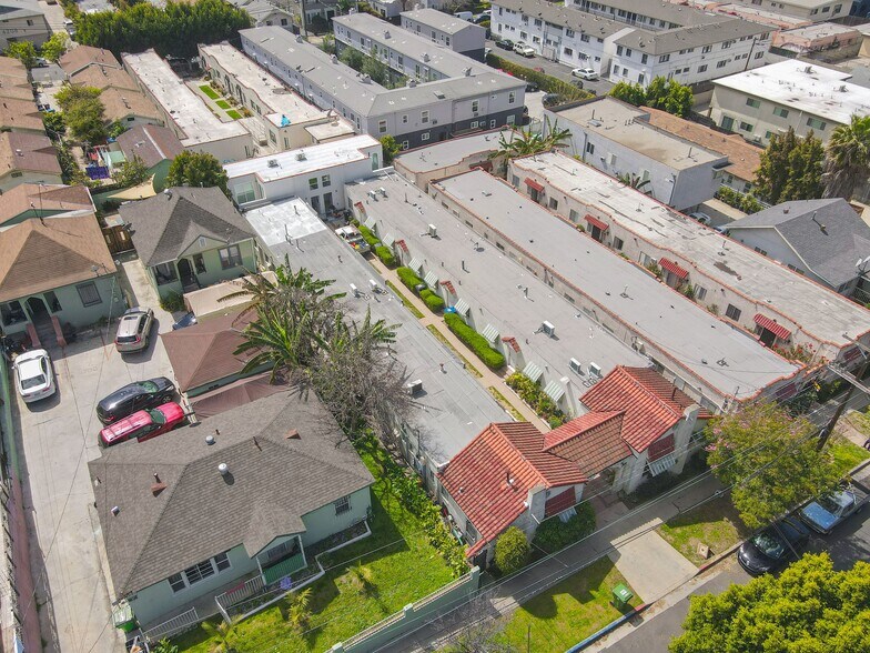 More Photos Of 4212-4216 1/2 Lockwood Ave, Los Angeles Apartments For Sale