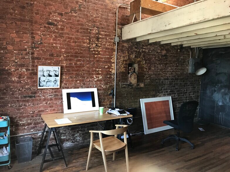 More Photos Of 310 Meserole St, Brooklyn Flex For Lease