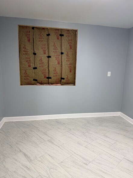 More Photos Of 201 E Grove St, Kawkawlin Flex For Sale