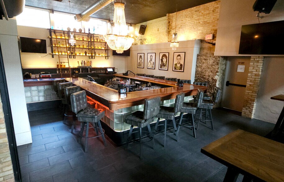 More Photos Of , Fort Atkinson General Retail For Sale