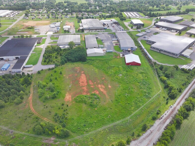 More Photos Of 130 Davis St, Portland Land For Lease