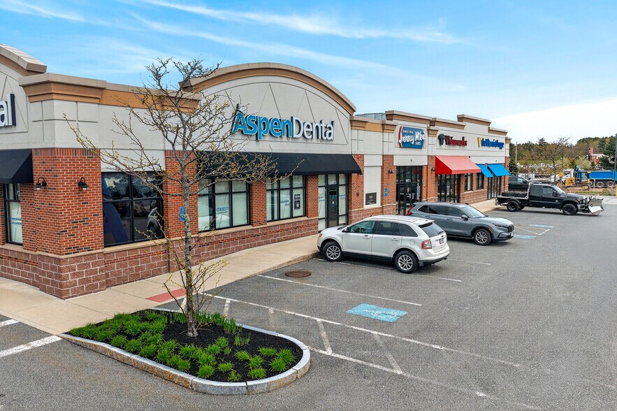 More Photos Of Lafayette Rd, Seabrook Unknown For Lease