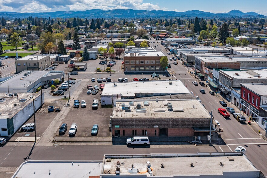 More Photos Of 707 S Main St, Lebanon Office For Sale