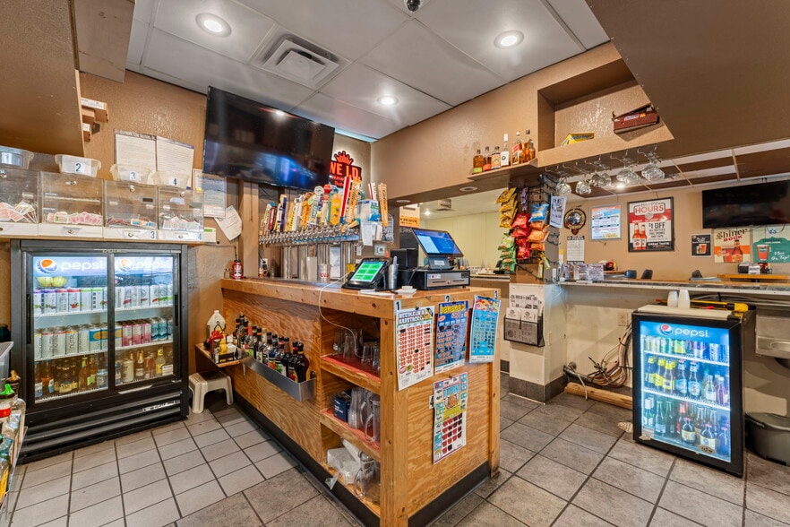 More Photos Of 118 Railroad Ave NE, Mora General Retail For Sale