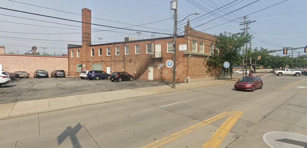 More Photos Of 11709 Lorain Ave, Cleveland Medical For Lease