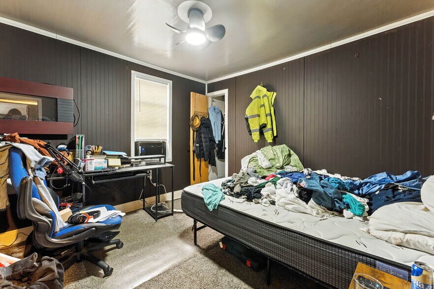 More Photos Of 502 W State St, Hastings Freestanding For Sale