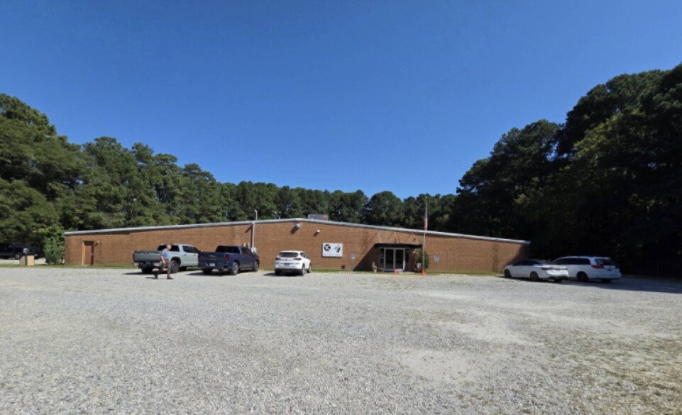 Primary Photo Of 500 W Goldsboro St, Kenly Warehouse For Sale