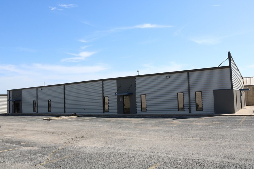 More Photos Of 2845 Broce Dr, Norman Office For Sale