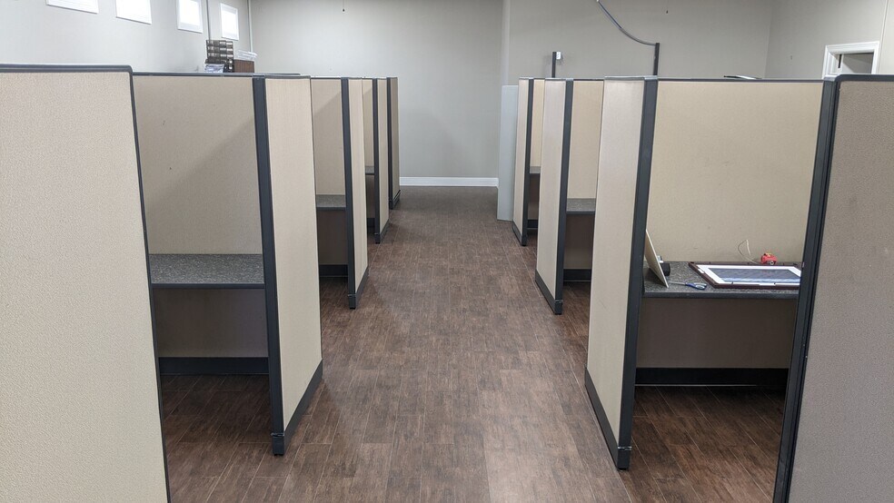 More Photos Of 3220 Broadway St, Houston Office For Lease