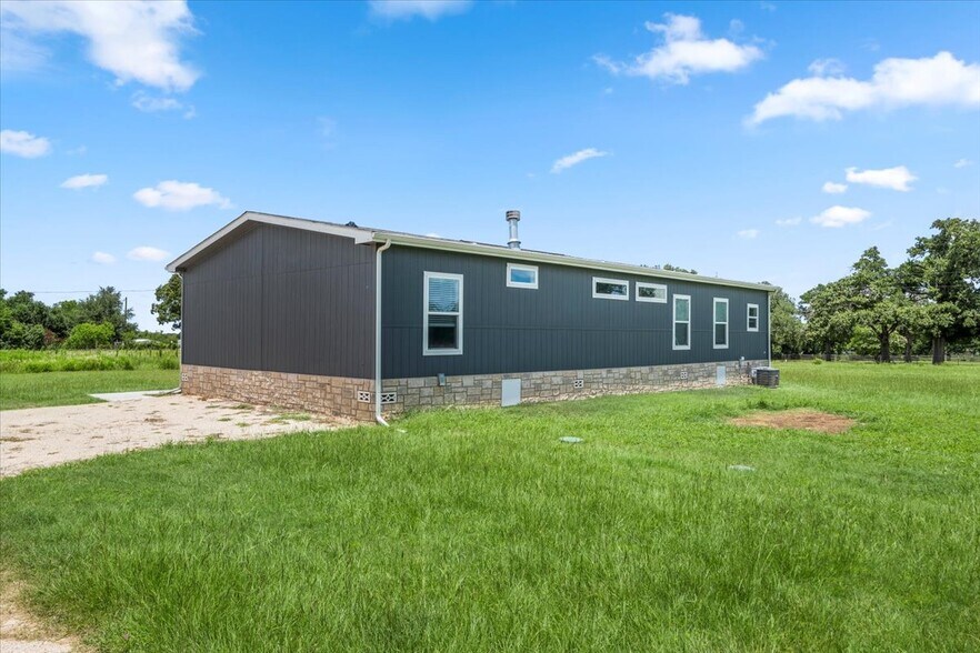 More Photos Of 865 County Road 446, Rockdale Warehouse For Sale