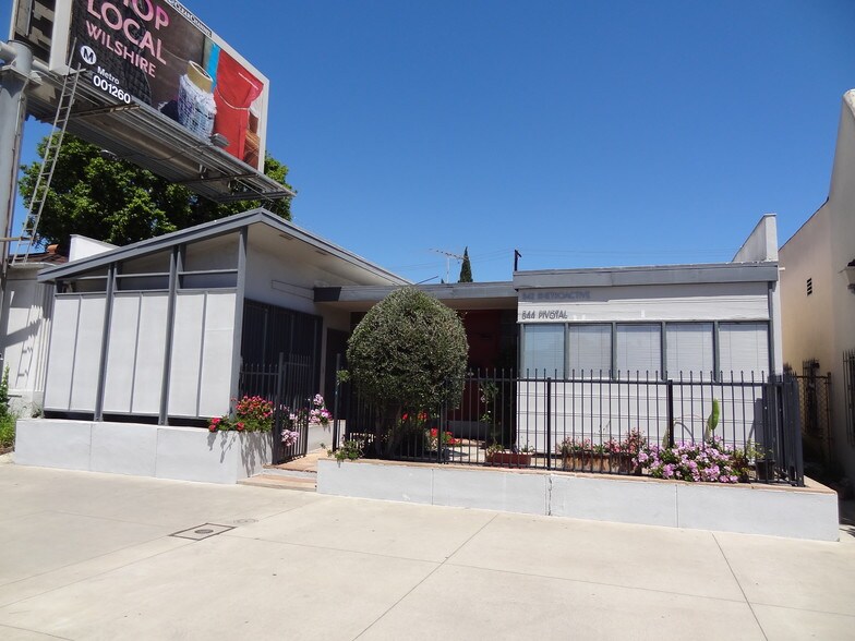 More Photos Of 544 S San Vicente Blvd, Los Angeles Office For Sale