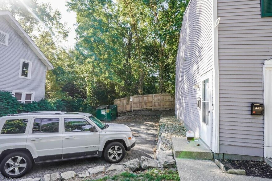 More Photos Of 330-352 Silver St, Akron Apartments For Sale